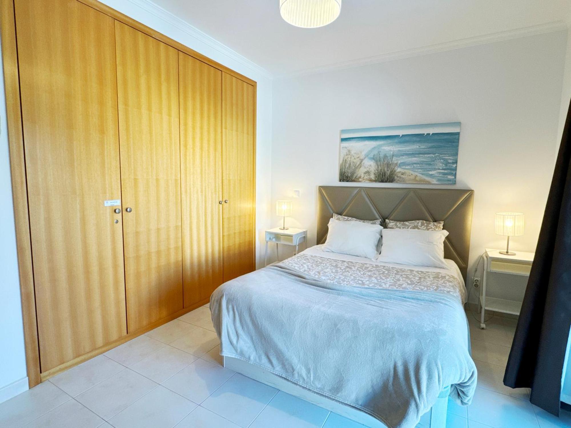 Vista Das Ondas Olhos De Agua Apartment Luaran gambar