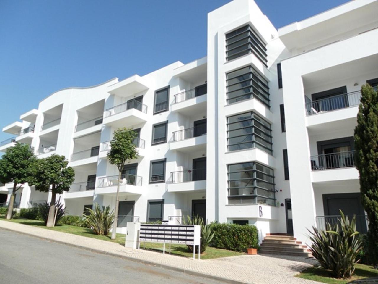 Vista Das Ondas Olhos De Agua Apartment Luaran gambar